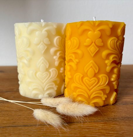 Hochwertige Stumpenkerze mit Muster