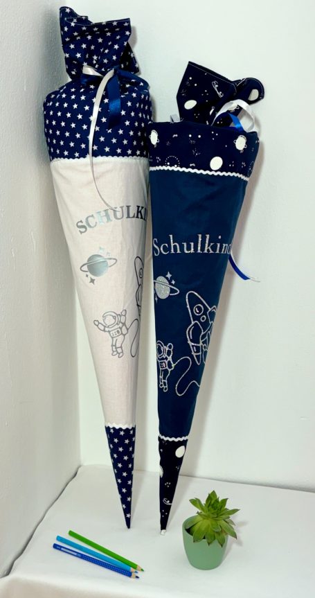 Personalisierte Schultüte aus Stoff  Weltraum"
